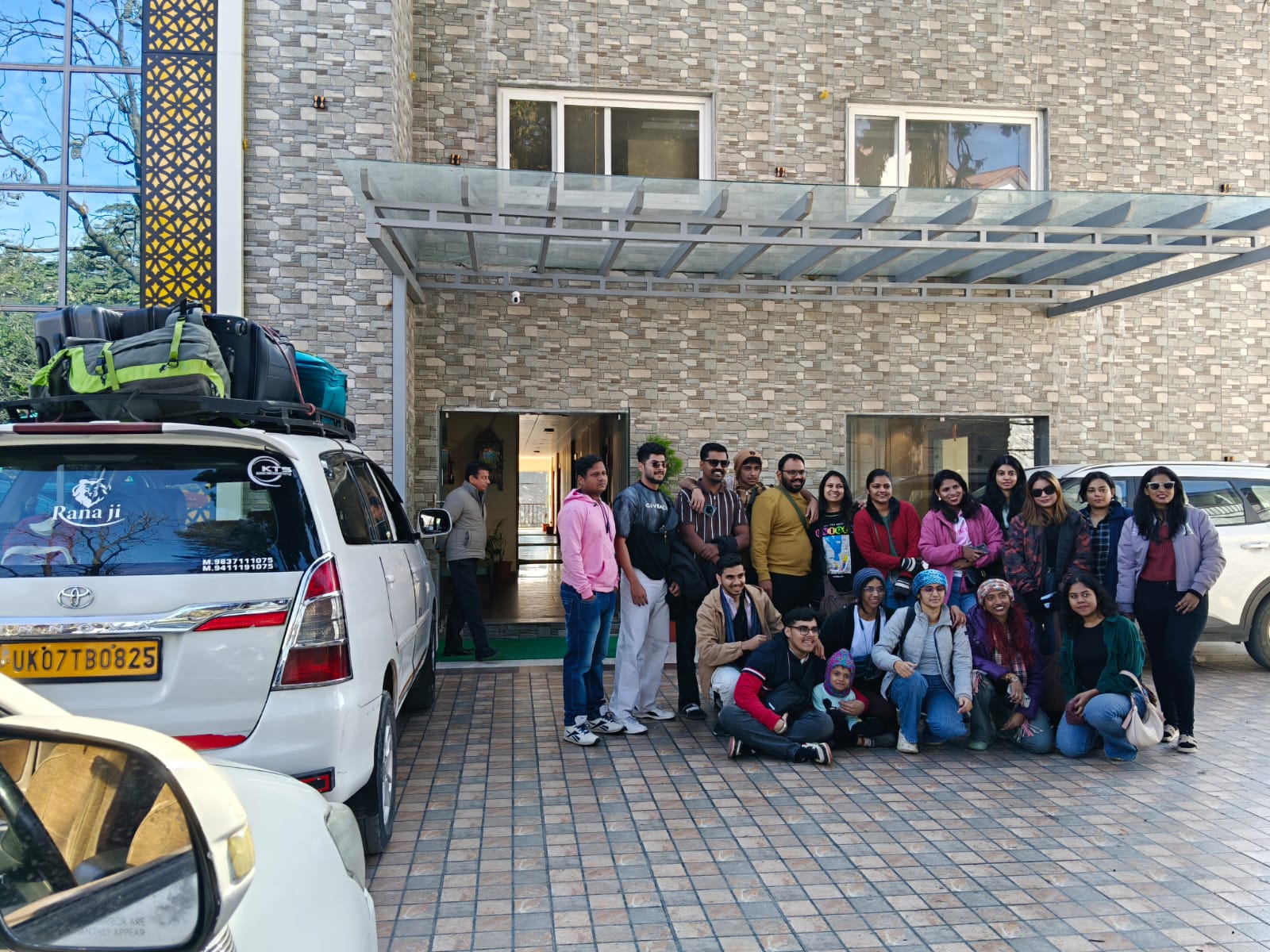 Apna Tour & Travel Gallery 7